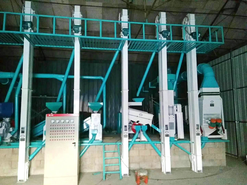河北承德隆化縣日產20噸大米成套加工設備安裝完畢